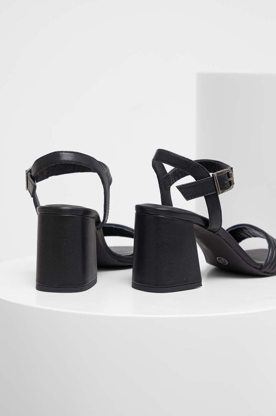 Answear.LAB sandali in pelle nero 28792.DB