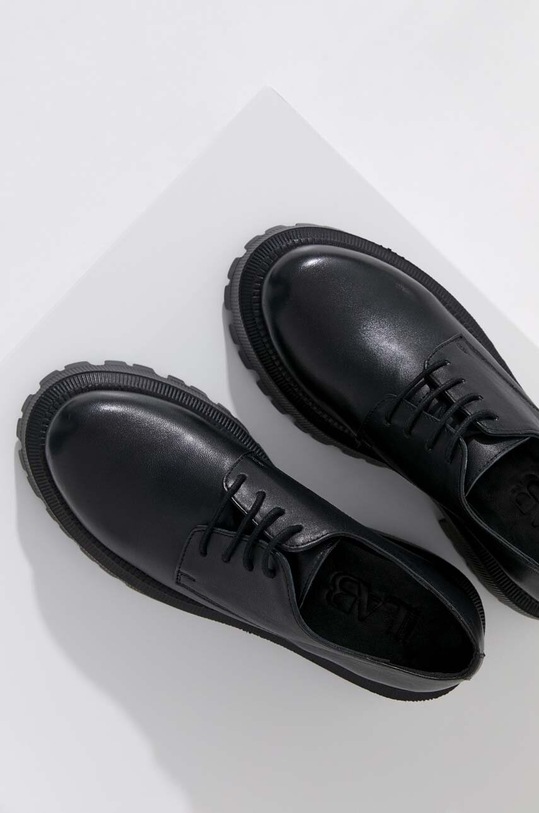 Взуття Шкіряні туфлі Answear Lab SV.21480.DB чорний