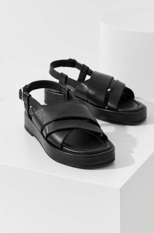 Answear Lab sandały skórzane SV.21525.DB czarny WS23