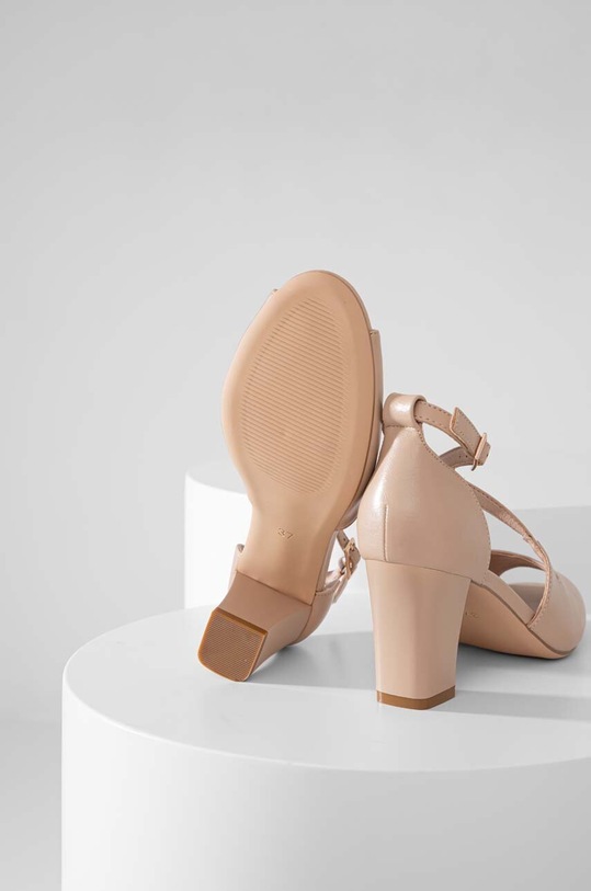 Obuwie Answear Lab sandały SK864.1.DB brązowy