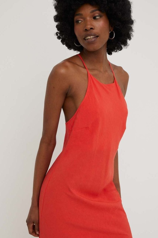 Answear Lab sukienka z domieszką lnu WS23.SSD500