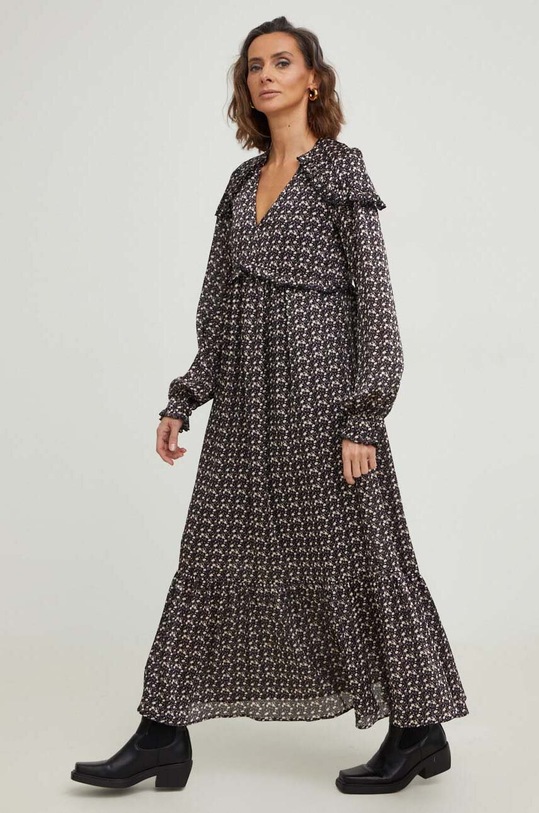 Answear Lab sukienka czarny WS23.SUD120