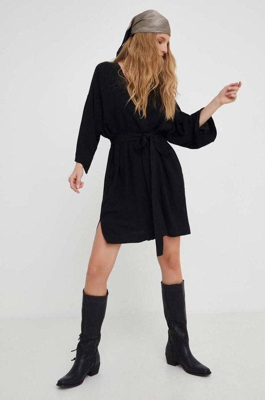 Answear Lab sukienka z lnem X kolekcja limitowana BE SHERO WS23.SUD702 czarny WS23