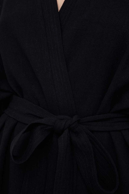 Answear Lab sukienka z lnem X kolekcja limitowana BE SHERO WS23.SUD702