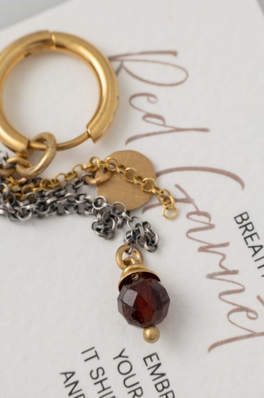 Позлатени сребърни обици с червен гранат Answear.LAB злато WS24.AKD00A