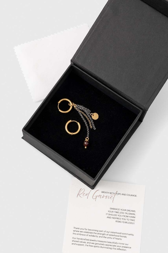 Позлатени сребърни обици с червен гранат Answear.LAB сребро злато WS24.AKD00A