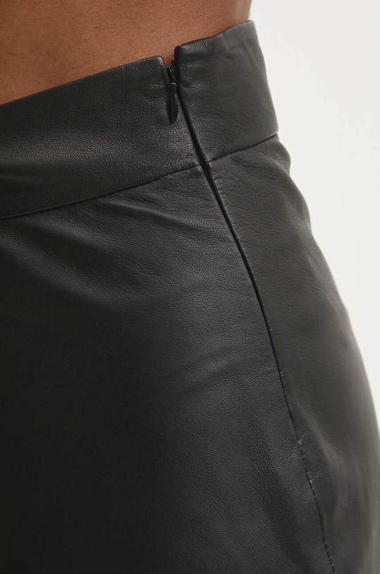 Answear Lab fustă de piele negru WS24.SDD001
