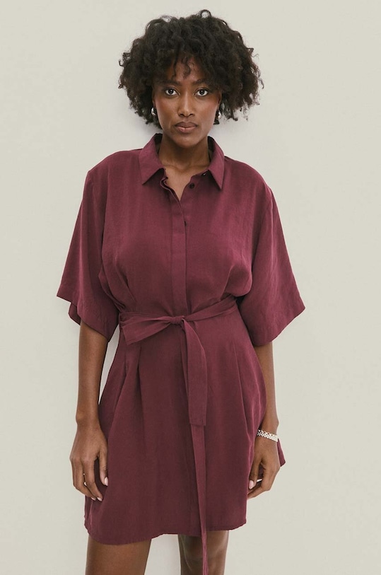 Šaty Answear.LAB WS24.SSD010 burgundské WA24