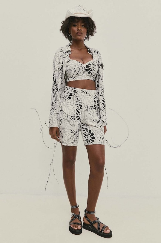 Îmbrăcăminte Answear Lab pantaloni scurți cu in WS24.SZD120 alb