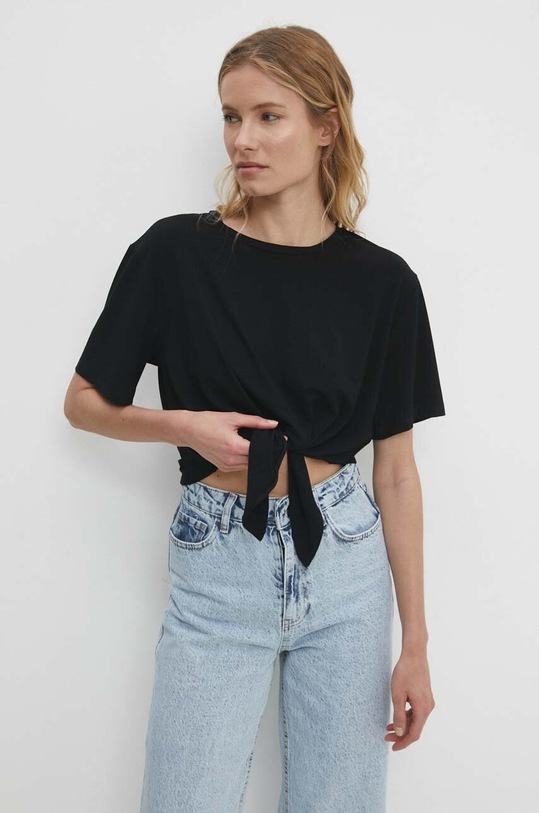 Answear Lab t-shirt z elastanem czarny WS24.TSD007