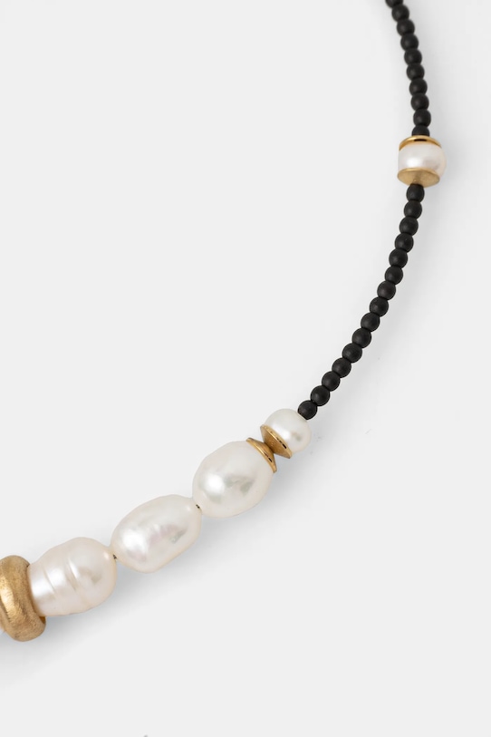 Doplňky Ručně vyrobený náhrdelník z pozlaceného stříbra s kultivovanou perlou a hematitem Answear.LAB WS25.AKD005 černá