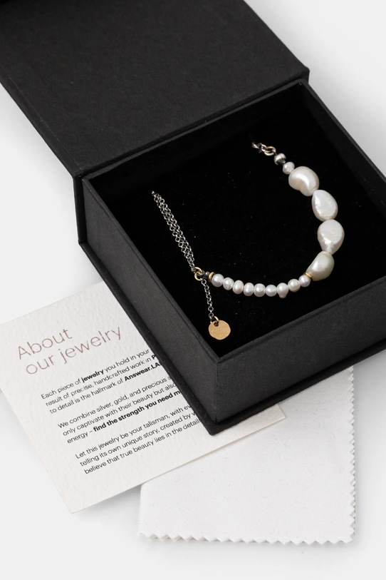 Answear Lab naszyjnik ręcznie wykonany, ze srebra pokrytego złotem z perłą hodowaną srebrny WS25.AKD006