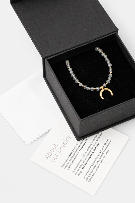 Náhrdelník s labradoritom lunula, ručná práca Answear.LAB biela WS25.AKD00C