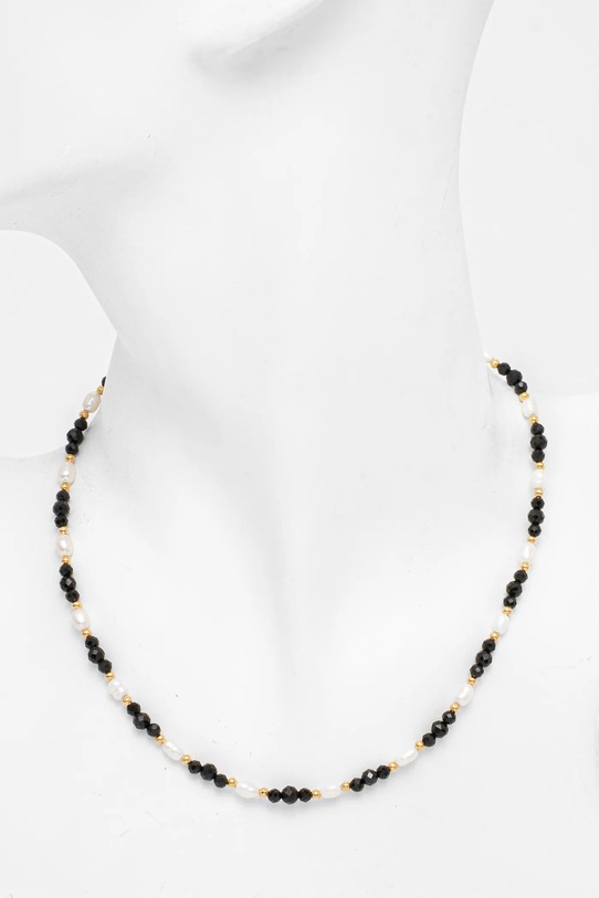 Answear Lab colier cu perle de cultură și turmalină, realizat manual WS25.AKD00K negru