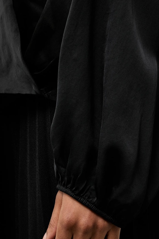 Answear.LAB bluzka 55620 PLEIN.iok czarny