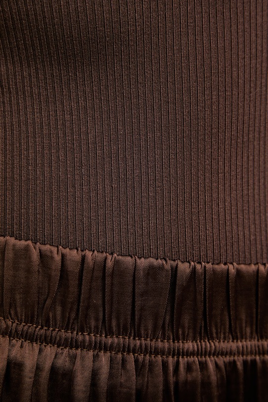 Answear.LAB top damski bawełniany z elastanem WS26-BKD026 brązowy