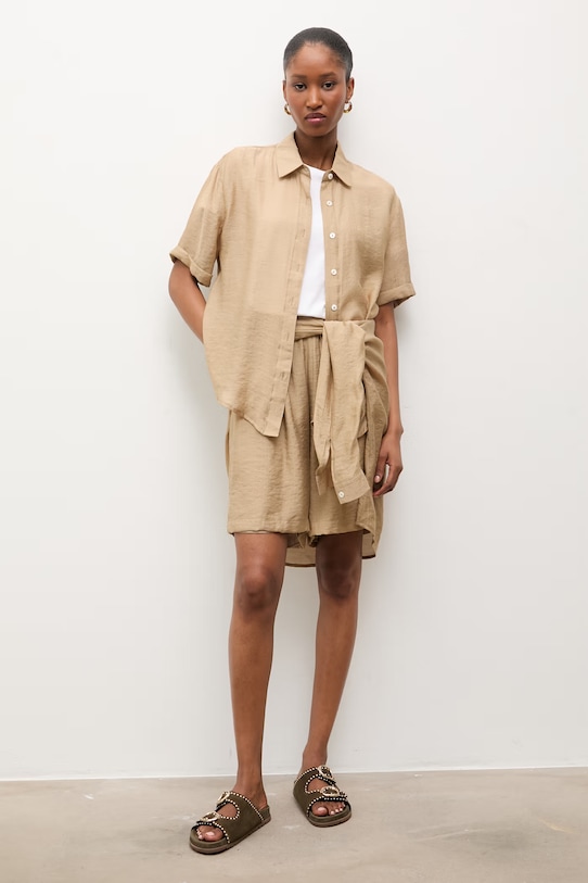 Answear.LAB koszula i szorty tkanina beżowy ZY932.ZY932-1.hak