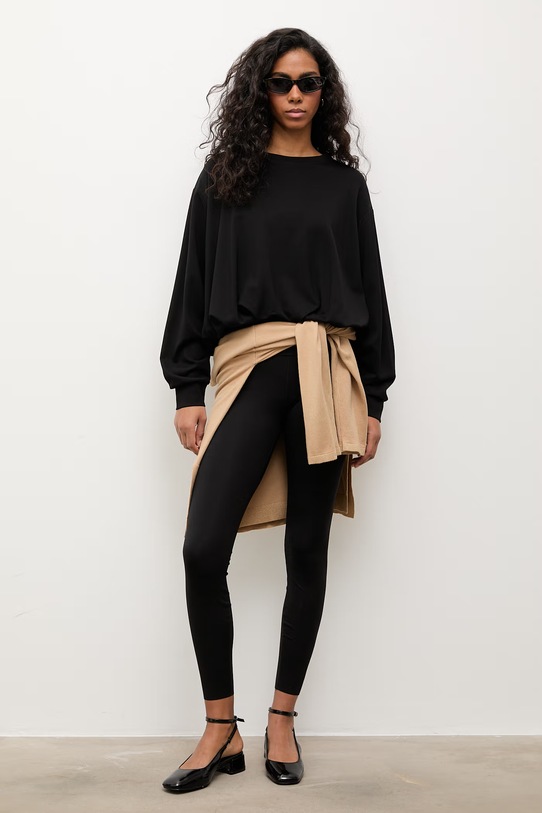 Answear.LAB bluzka damska z wiskozą WS26-KDD037 czarny WS26