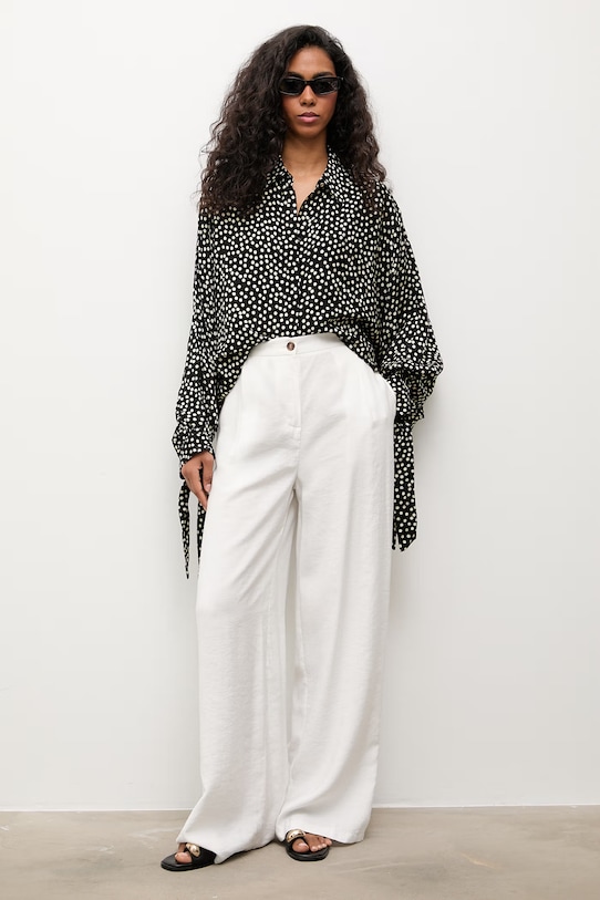 Answear.LAB bluzka koszulowa damska z wiskozą WS26-KDD040 czarny WS26