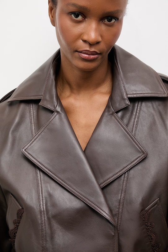Answear.LAB kurtka damska skórzana LOTTIE z kolekcji Unscripted WS26-KUD013