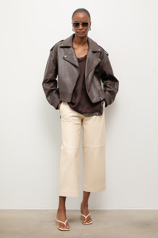 Answear.LAB ramoneska damska skórzana z kolekcji Unscripted WS26-KUD015 brązowy WS26