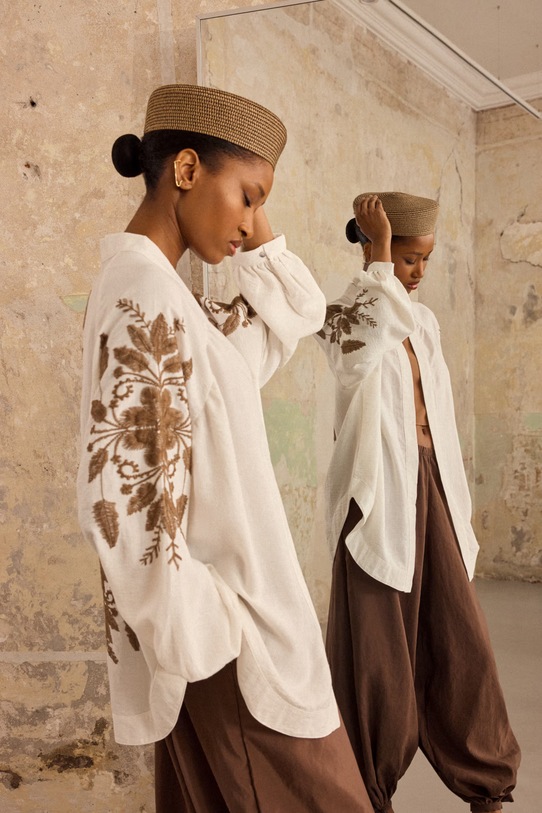 Answear.LAB marynarka damska z dodatkiem lnu beżowy WS26-KZD009