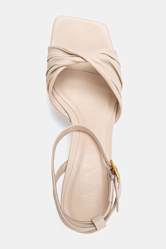 Answear.LAB sandały na szpilce skórzane WS26-OBD086 beżowy