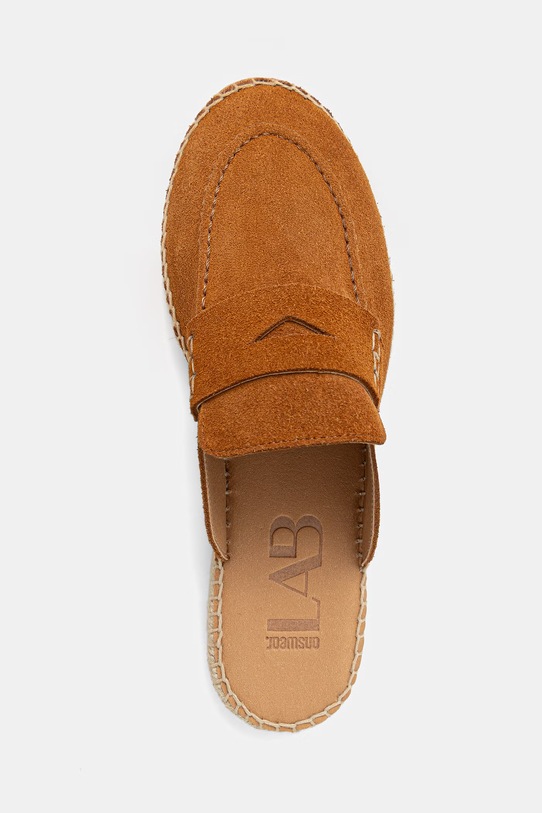 Answear.LAB klapki damskie zamszowe brązowy WS26-OBD099