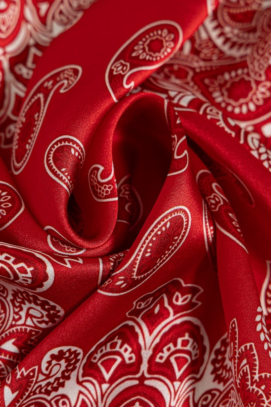 Answear.LAB chusta jedwabna z kolekcji Unscripted czerwony 123.flk