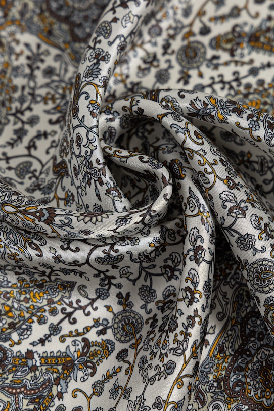 Answear.LAB apaszka jedwabna z kolekcji Unscripted brązowy 126.flk