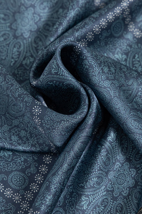 Answear.LAB apaszka jedwabna z kolekcji Unscripted niebieski 127.flk