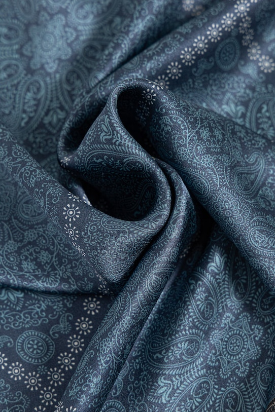 Answear.LAB apaszka jedwabna z kolekcji Unscripted niebieski 127.flk