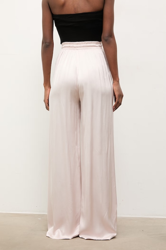 Odzież Answear.LAB spodnie damskie z wiskozy WS26-SDD008 beżowy