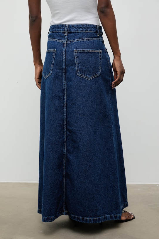 Odzież Answear.LAB spódnica jeansowa 3039.tok granatowy