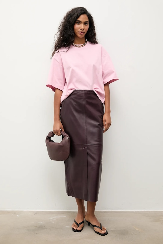 Answear.LAB suknja s prorezom od kože . bordo WS26