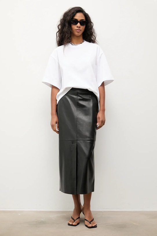 Answear.LAB spódnica z rozcięciem skórzana czarny .