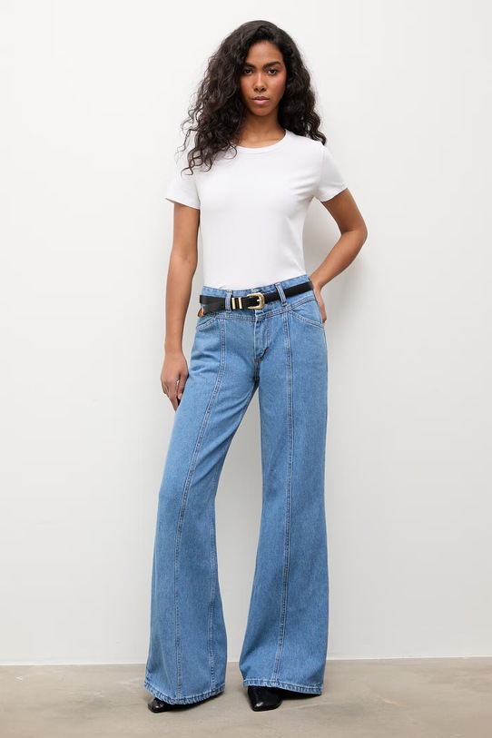 Answear.LAB bootcut džíny dámské modrá WS26-SJD013