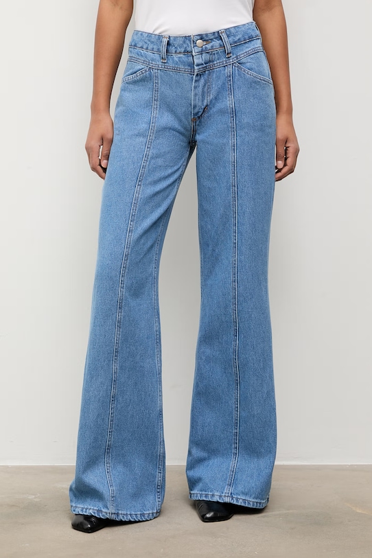 Answear.LAB bootcut džíny dámské modrá WS26-SJD013