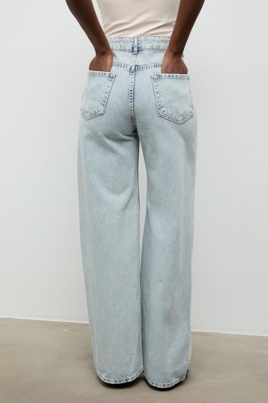 Odzież Answear.LAB jeansy boyfriend damskie 413.tok niebieski