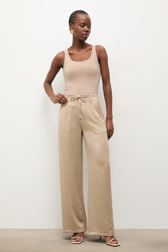 Answear.LAB spodnie damskie WS26-SPD001 beżowy WS26
