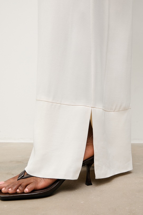 Answear.LAB spodnie damskie beżowy WS26-SPD027