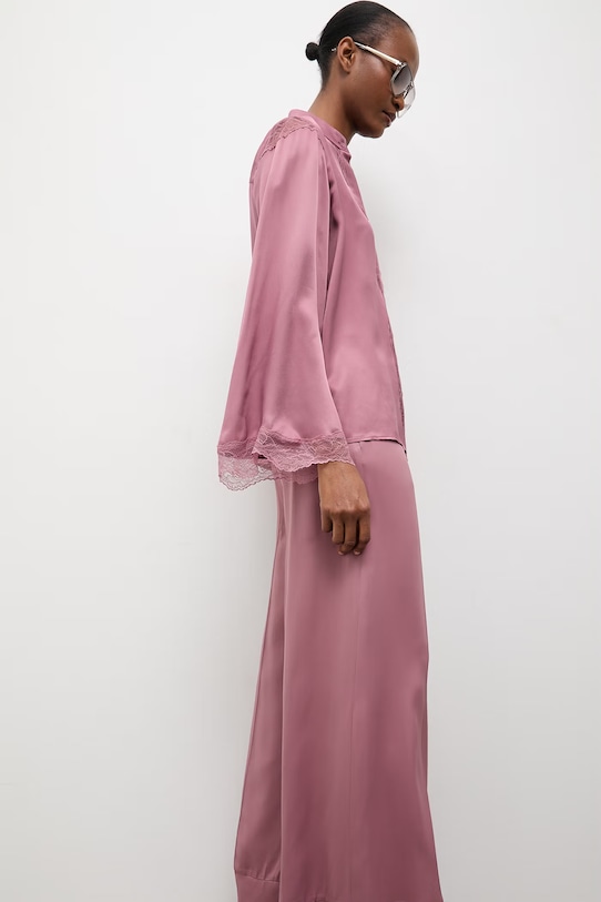 Answear.LAB spodnie damskie różowy WS26-SPD027