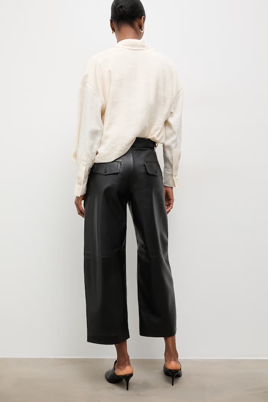 Answear.LAB spodnie damskie skórzane MADELINE z kolekcji Unscripted czarny WS26-SPD042