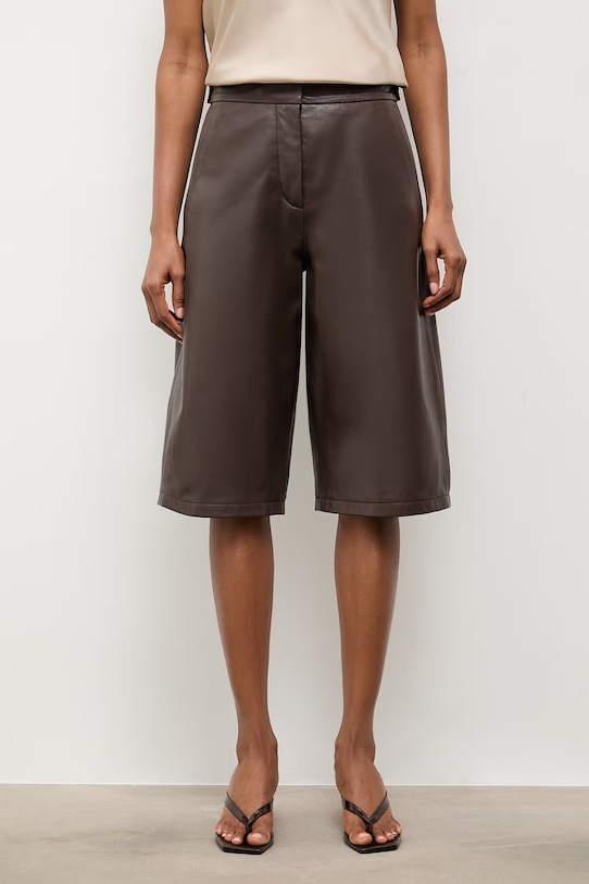 Answear.LAB spodnie damskie skórzane MADDIE z kolekcji Unscripted brązowy WS26-SPD043