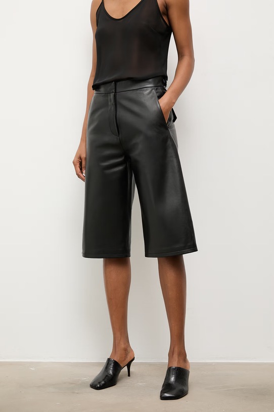 Answear.LAB spodnie damskie skórzane MADDIE z kolekcji Unscripted czarny WS26-SPD043