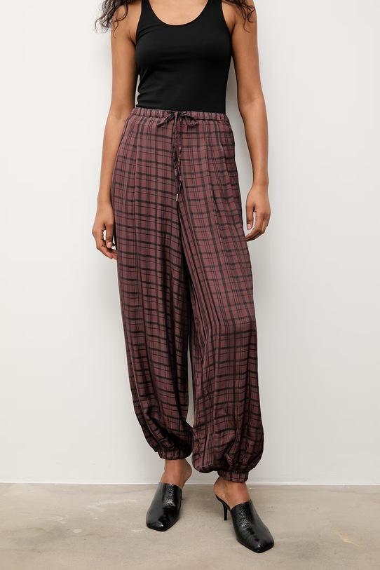 Answear.LAB spodnie damskie brązowy WS26-SPD048