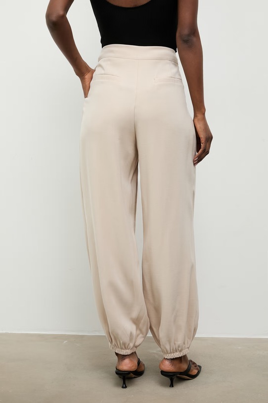 Одяг Answear.LAB штани paperbag жіночі з віскозою 95066.iak бежевий