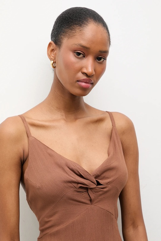 Answear.LAB sukienka wiskozowa brązowy Mica.hak