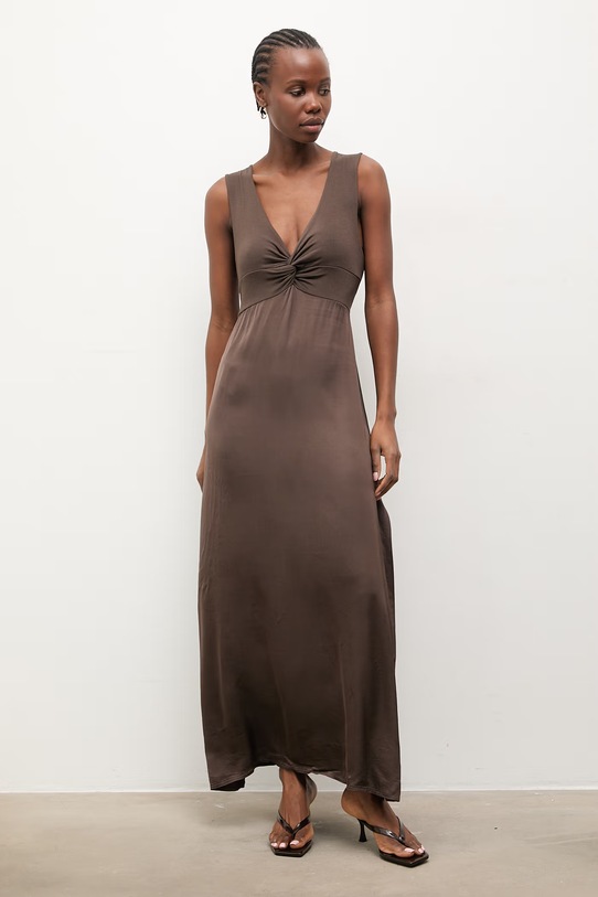 Answear.LAB sukienka z wiskozy WS26-SUD031 brązowy WS26