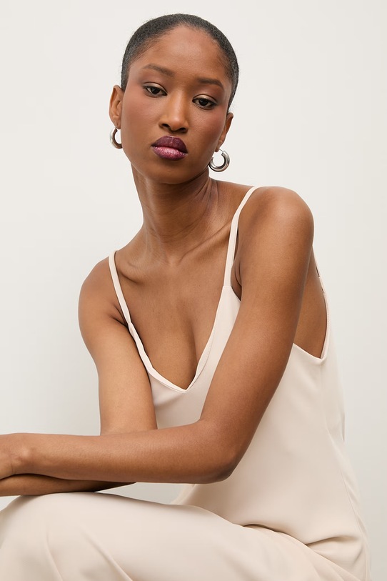 Answear.LAB sukienka bieliźniana WS26-SUD032 beżowy